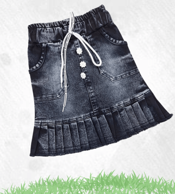 Denim Skirt in Shade of Black